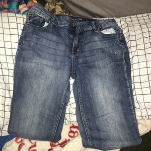 Light washed slim bootcut Maurice’s jeans